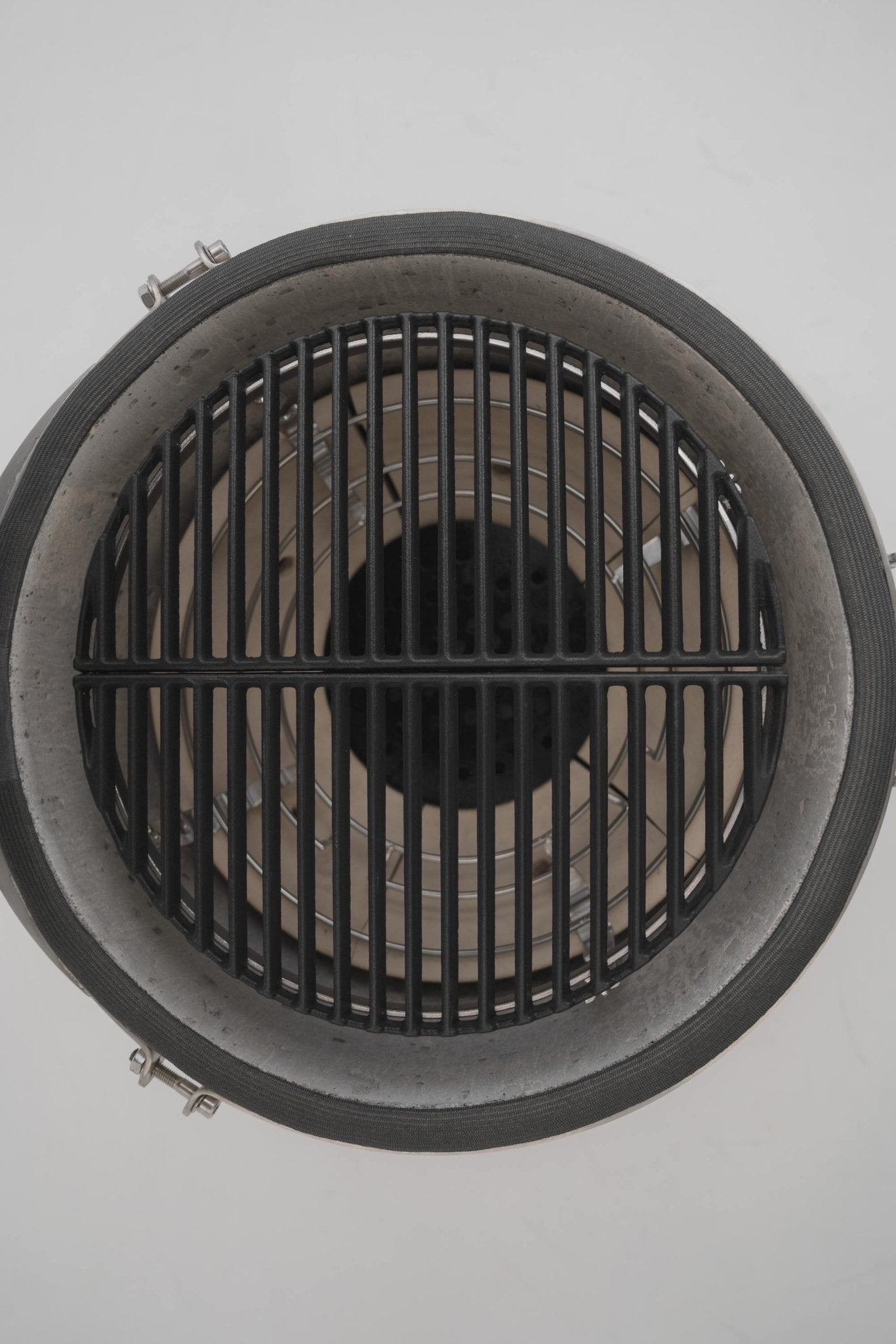 Das Innenleben des Compadre Grill & Ofen in der Early Friends Edition