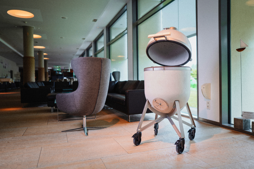 Der Compadre in der Lobby des Design Hotels Lago in Ulm